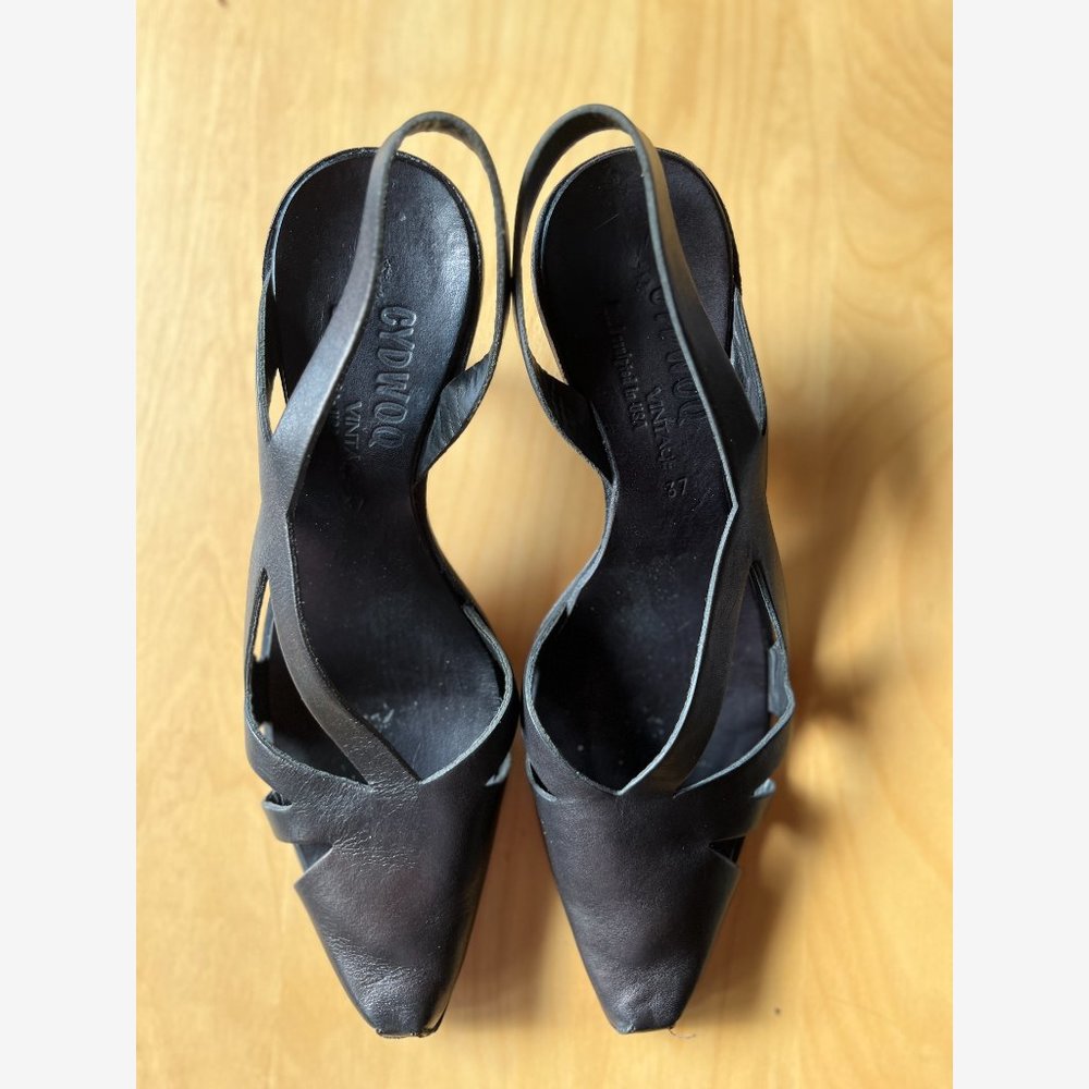 Cydwoq Climax shoes